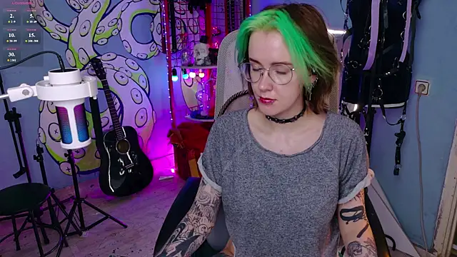 Snapshot of Cumpotik_Eve chatting on June 26, 4:51 am Cumpotik Eve online show from June 26, 4:51 am