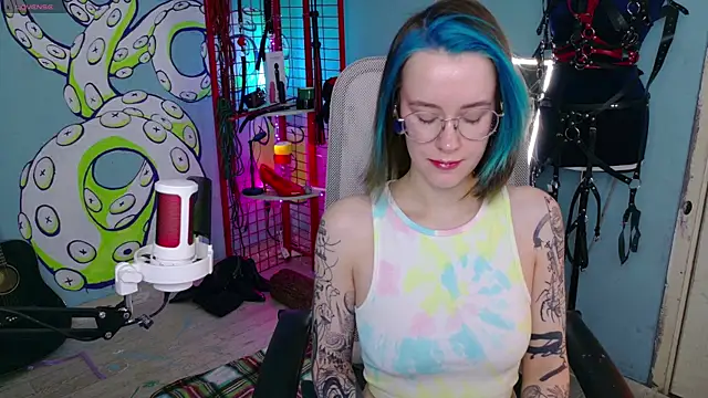 Snapshot of Cumpotik_Eve chatting on March 2, 7:15 am Cumpotik Eve online show from March 2, 7:15 am