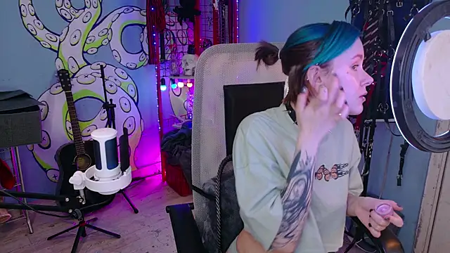 Cumpotik Eve online show from June 2, 2:22 am