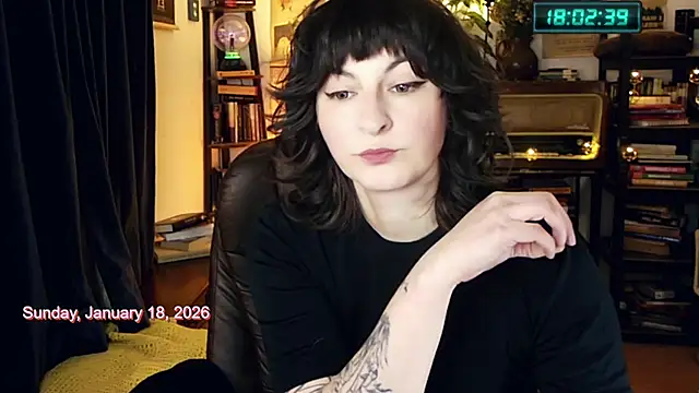 404girlnotfound online show from January 18, 5:05 pm