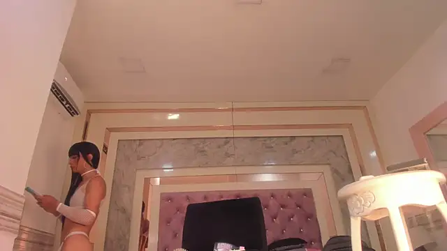 Dani Sweet Ts online show from November 7, 8:08 am