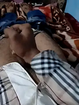 HotPrism439 online show from November 13, 7:07 pm