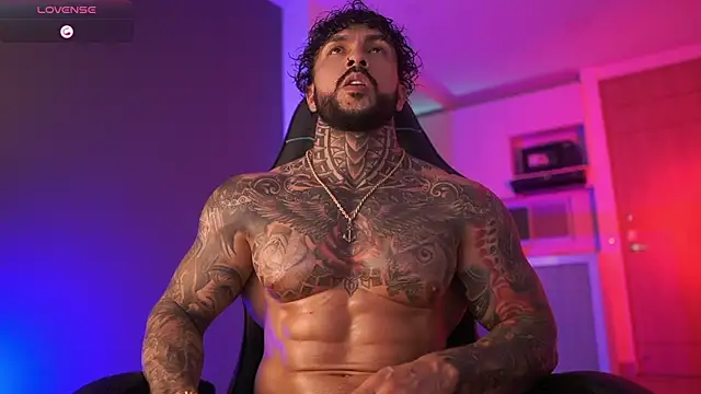 Snapshot of mariano_costa chatting on October 29, 4:11 am mariano costa online show from October 29, 4:11 am