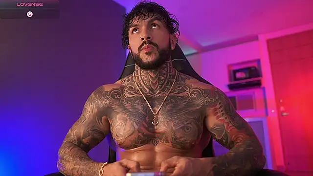 Snapshot of mariano_costa chatting on October 28, 5:29 am mariano costa online show from October 28, 5:29 am