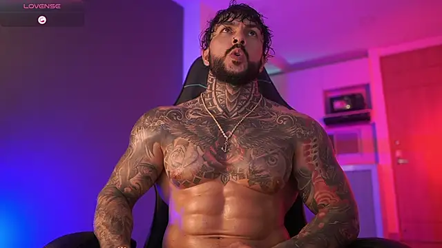 Snapshot of mariano_costa chatting on October 31, 4:20 am mariano costa online show from October 31, 4:20 am