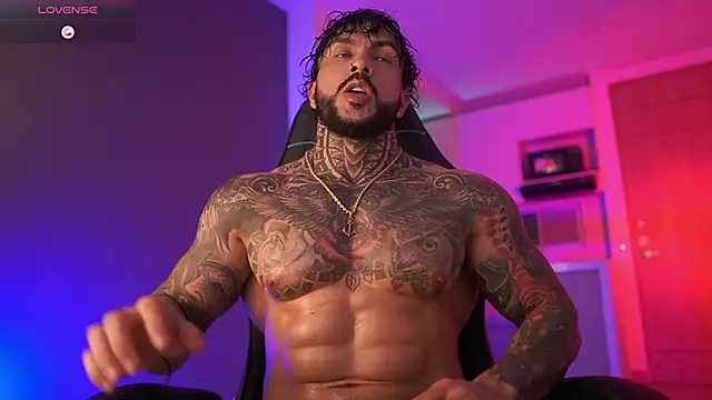 Snapshot of mariano_costa chatting on October 26, 4:35 am mariano costa online show from October 26, 4:35 am