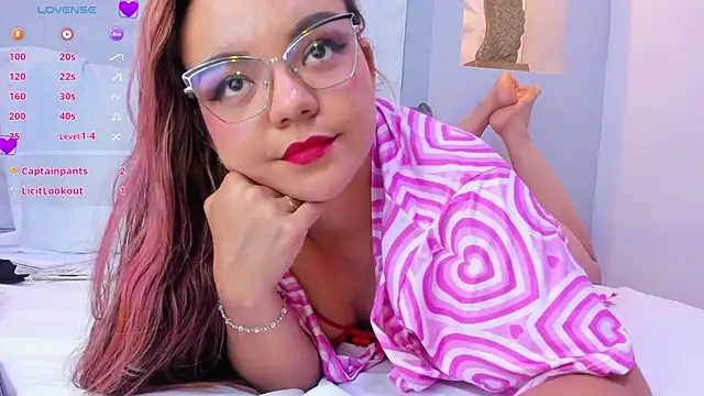 EmilyRouss  online show from March 6, 1:27 am