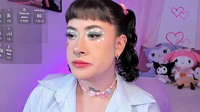 melody suarez online show from October 28, 11:03 pm