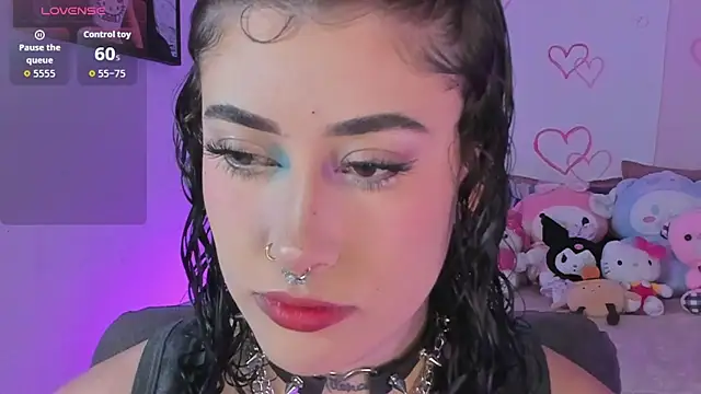 melody suarez online show from November 27, 11:16 pm