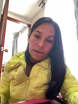 Snapshot of michel_ex33 chatting on June 4, 8:13 pm michel ex33 online show from June 4, 8:13 pm