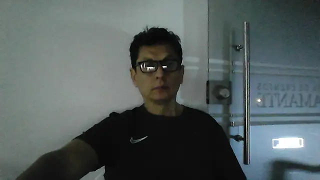 MarcusKelvin online show from May 15, 5:27 am