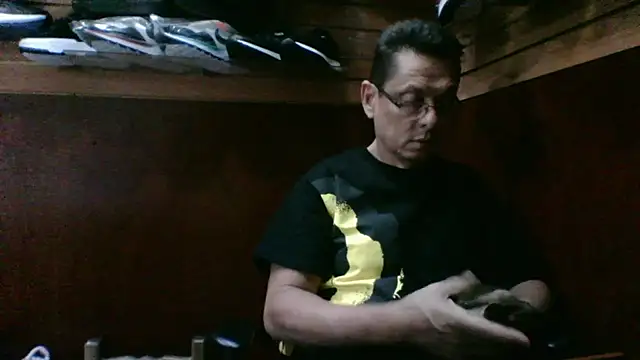 MarcusKelvin online show from September 9, 3:32 pm