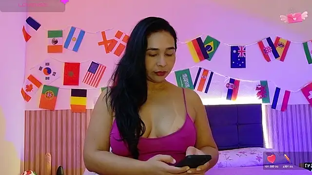 Snapshot of DIOSA-HOT chatting on July 9, 8:48 am DIOSA-HOT online show from July 9, 8:48 am