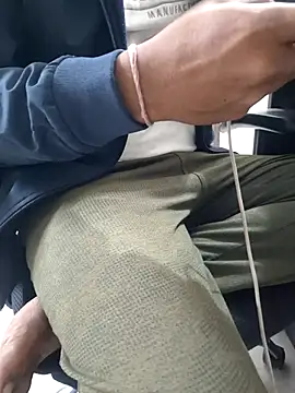 divyansh hyderabadi online show from December 19, 12:51 pm