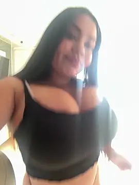 Snapshot of valeria2019hot chatting on February 17, 10:05 pm valeria2019hot online show from February 17, 10:05 pm