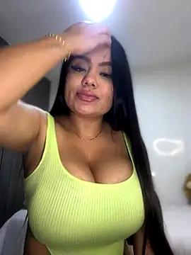 Snapshot of valeria2019hot chatting on December 5, 3:09 am valeria2019hot online show from December 5, 3:09 am