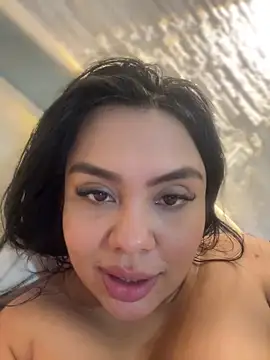 Snapshot of valeria2019hot chatting on December 13, 11:06 pm valeria2019hot online show from December 13, 11:06 pm