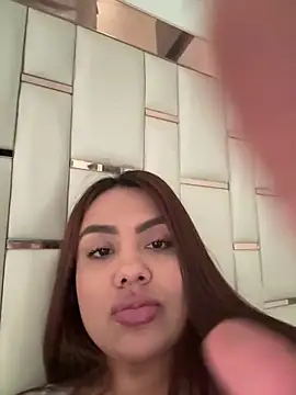 Snapshot of valeria2019hot chatting on October 5, 9:38 pm valeria2019hot online show from October 5, 9:38 pm