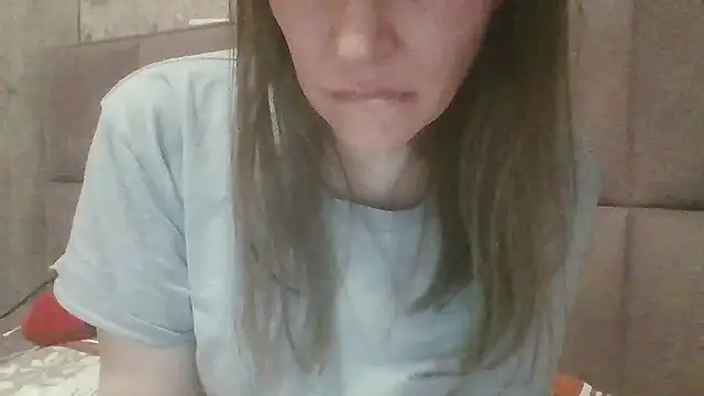 Snapshot of Sladkiegubki chatting on February 12, 1:19 am Sladkiegubki online show from February 12, 1:19 am