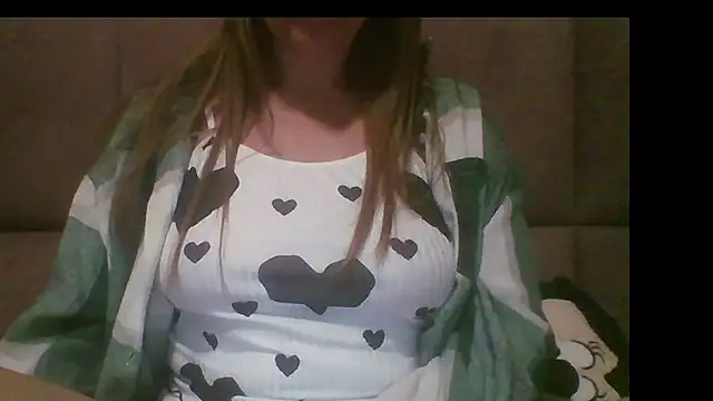 Snapshot of Sladkiegubki chatting on September 20, 10:37 pm Sladkiegubki online show from September 20, 10:37 pm