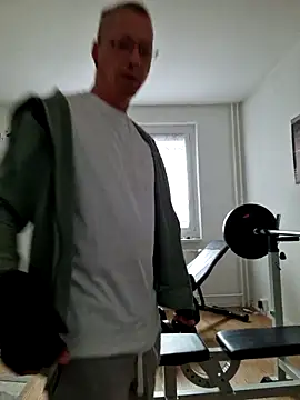 Snapshot of Maiki82 chatting on March 11, 1:12 pm Maiki82 online show from March 11, 1:12 pm