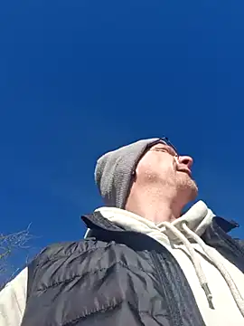 Snapshot of Maiki82 chatting on March 17, 2:12 pm Maiki82 online show from March 17, 2:12 pm