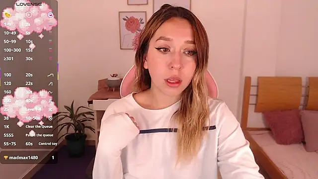 Dahlia  espresso online show from February 10, 8:30 pm