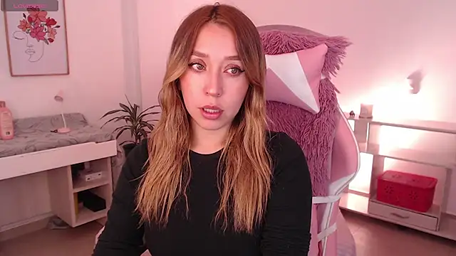 Snapshot of Dahlia__espresso chatting on October 21, 6:29 pm Dahlia espresso online show from October 21, 6:29 pm