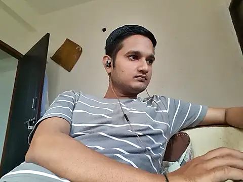 Snapshot of Jonrobinso chatting on October 8, 4:14 am Jonrobinso online show from October 8, 4:14 am