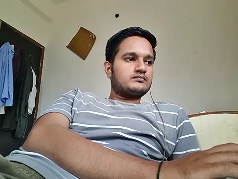 Snapshot of Jonrobinso chatting on October 20, 5:09 am Jonrobinso online show from October 20, 5:09 am