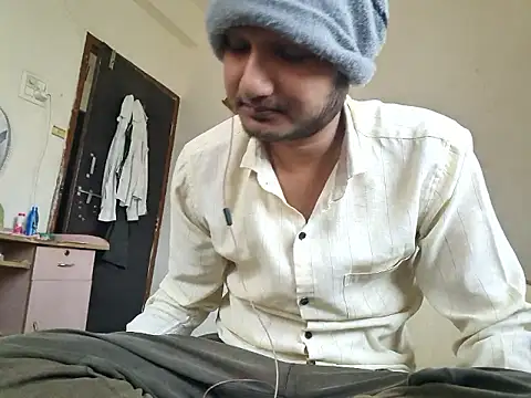 Snapshot of Jonrobinso chatting on November 20, 5:30 am Jonrobinso online show from November 20, 5:30 am