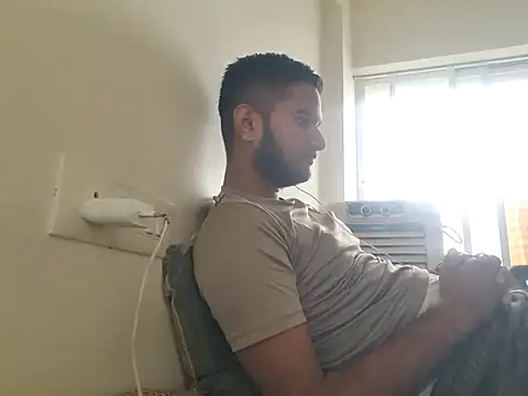 Jonrobinso online show from June 23, 4:54 am
