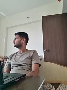 Jonrobinso online show from April 11, 4:20 am