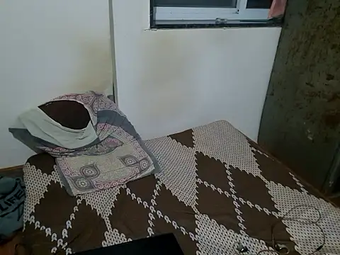 Snapshot of Jonrobinso chatting on November 21, 5:45 pm Jonrobinso online show from November 21, 5:45 pm