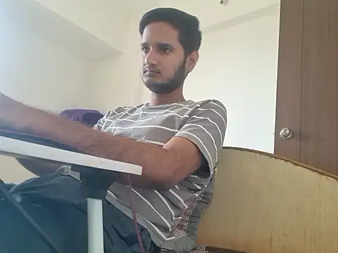 Jonrobinso online show from March 28, 4:13 am