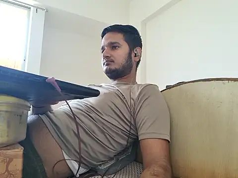 Jonrobinso online show from May 16, 6:12 am