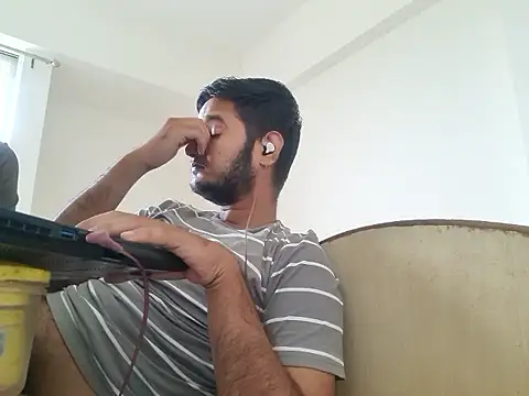 Jonrobinso online show from May 24, 5:29 am
