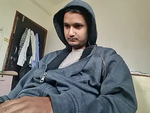 Snapshot of Jonrobinso chatting on November 18, 5:11 am Jonrobinso online show from November 18, 5:11 am