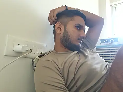 Jonrobinso online show from June 19, 11:38 am