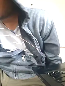 Snapshot of Jonrobinso chatting on November 16, 5:56 am Jonrobinso online show from November 16, 5:56 am