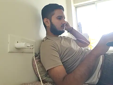 Jonrobinso online show from July 13, 4:12 am