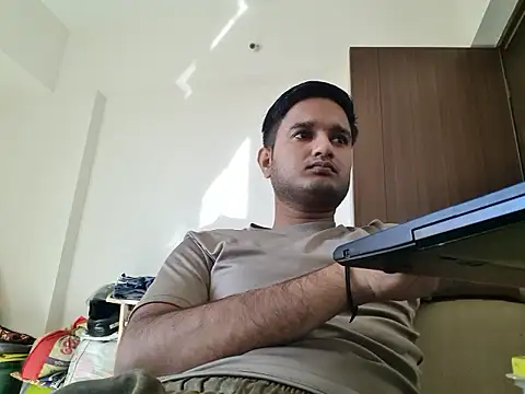 Jonrobinso online show from February 28, 4:12 am