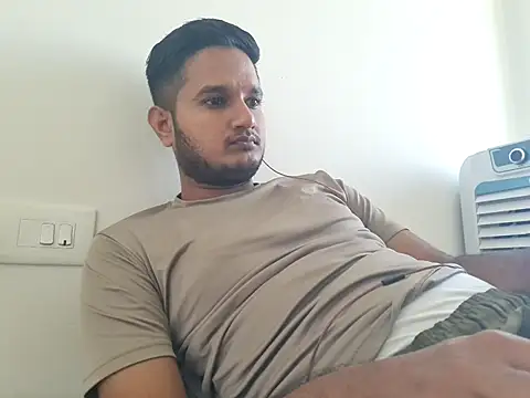 Jonrobinso online show from June 21, 4:40 am