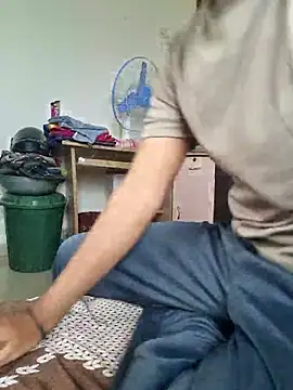 Snapshot of Jonrobinso chatting on November 2, 5:12 am Jonrobinso online show from November 2, 5:12 am