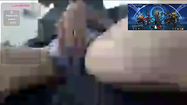 tixfemboyy online show from January 8, 11:55 pm