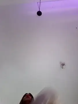 Maralains online show from March 20, 2:01 am