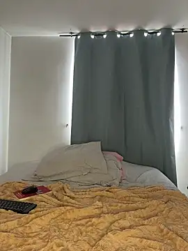 anika lowen02 online show from October 28, 7:24 pm