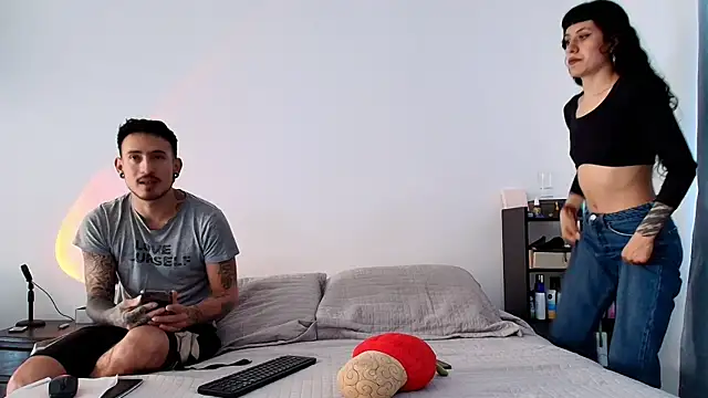 anika lowen02 online show from March 14, 5:02 pm