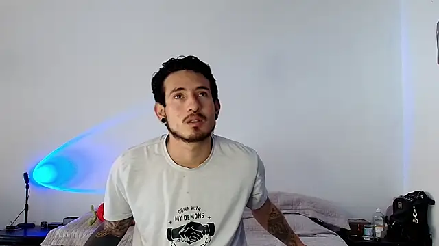 anika lowen02 online show from January 24, 3:24 pm