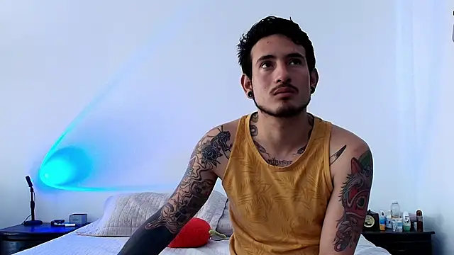 anika lowen02 online show from January 15, 4:00 pm